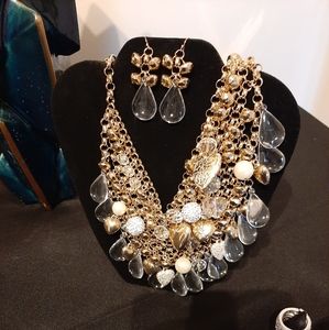 Boutique necklace and earring set